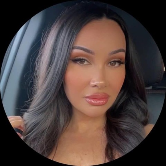 Meet your Posher, Kristine - Picture 1 of 1